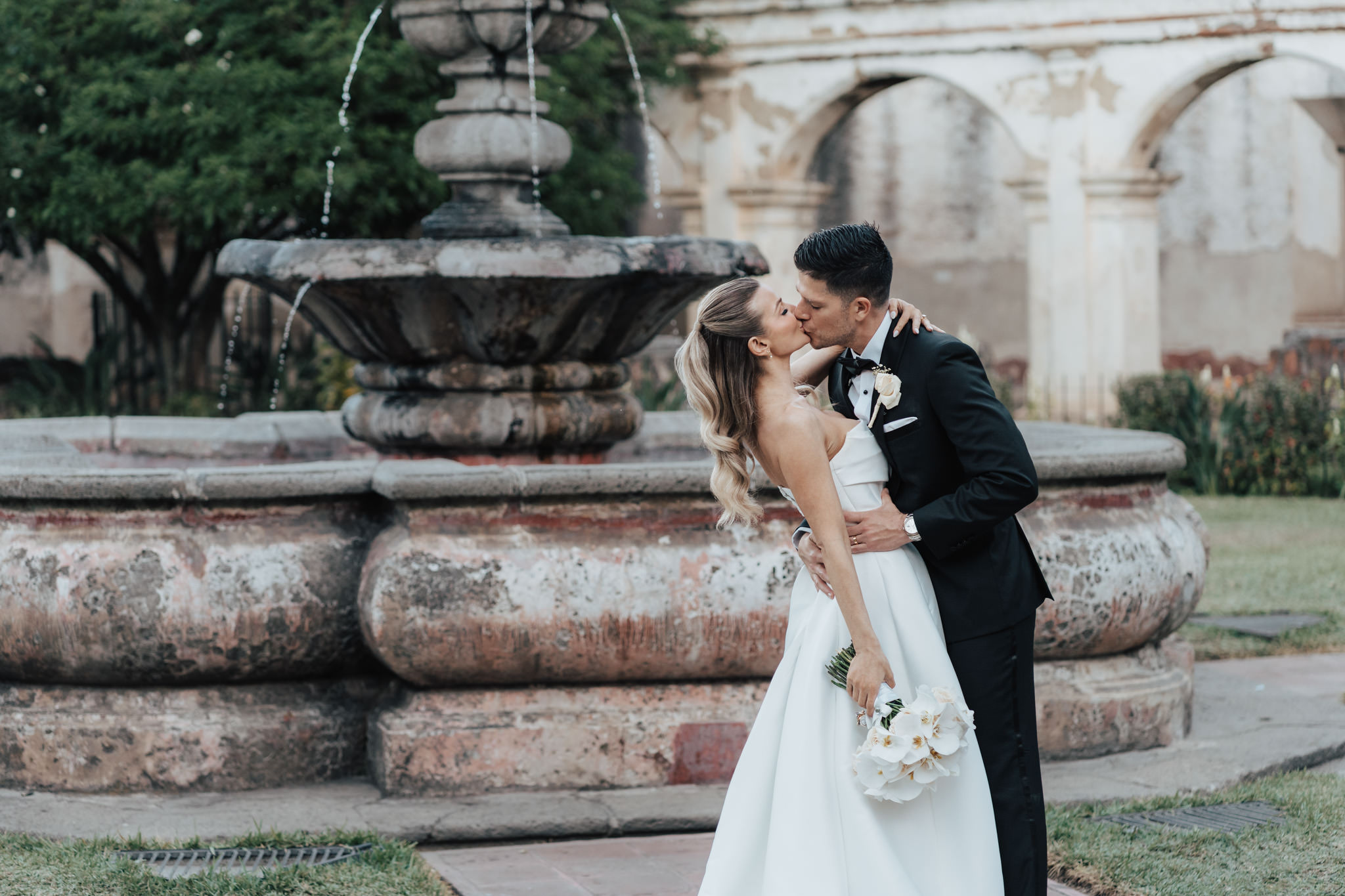 GracieJoshr-Antigua-Guatemala-SantaClara-Wedding-2025-103