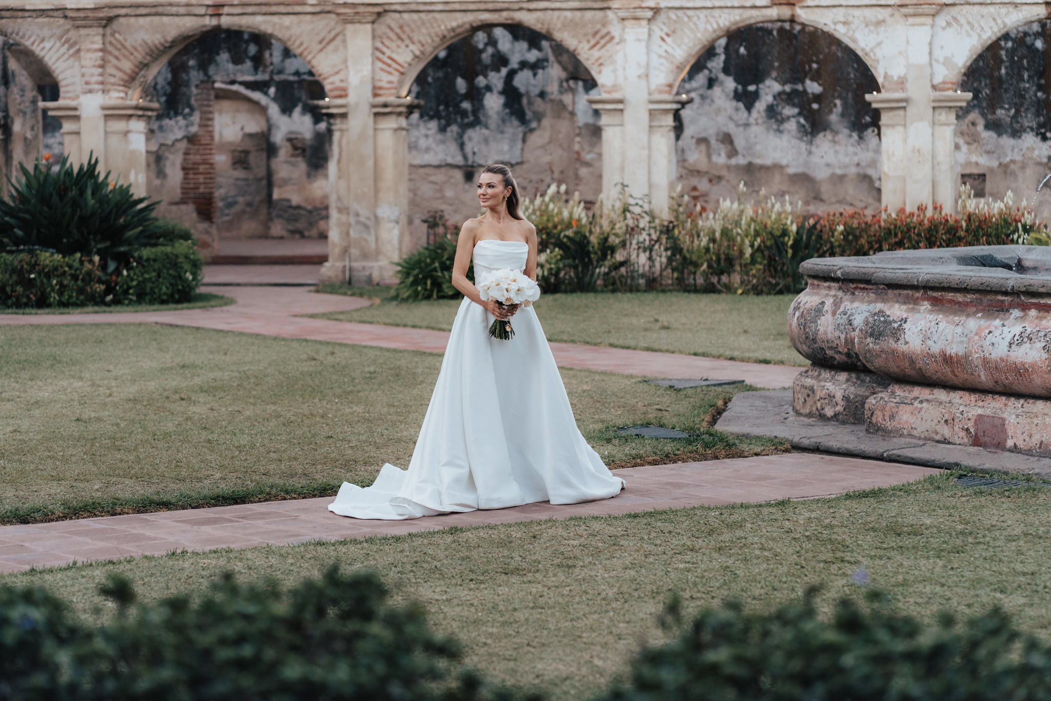 GracieJoshr-Antigua-Guatemala-SantaClara-Wedding-2025-110