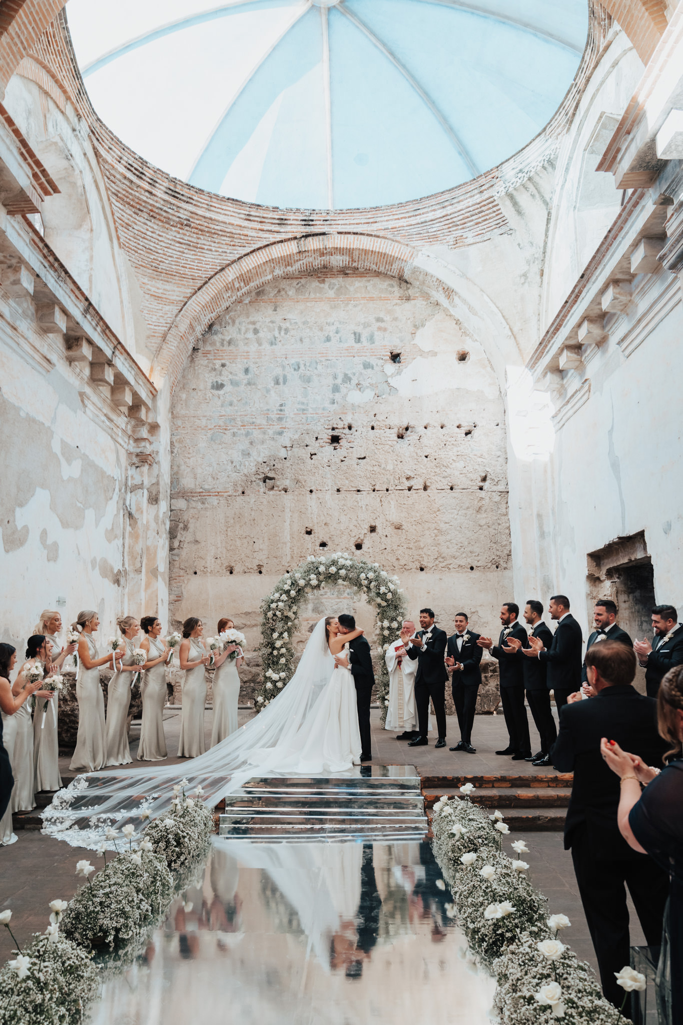GracieJoshr-Antigua-Guatemala-SantaClara-Wedding-2025-71